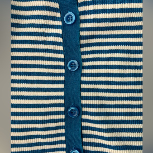 Zara Blue and White Striped Button Up - Picture 5 of 5